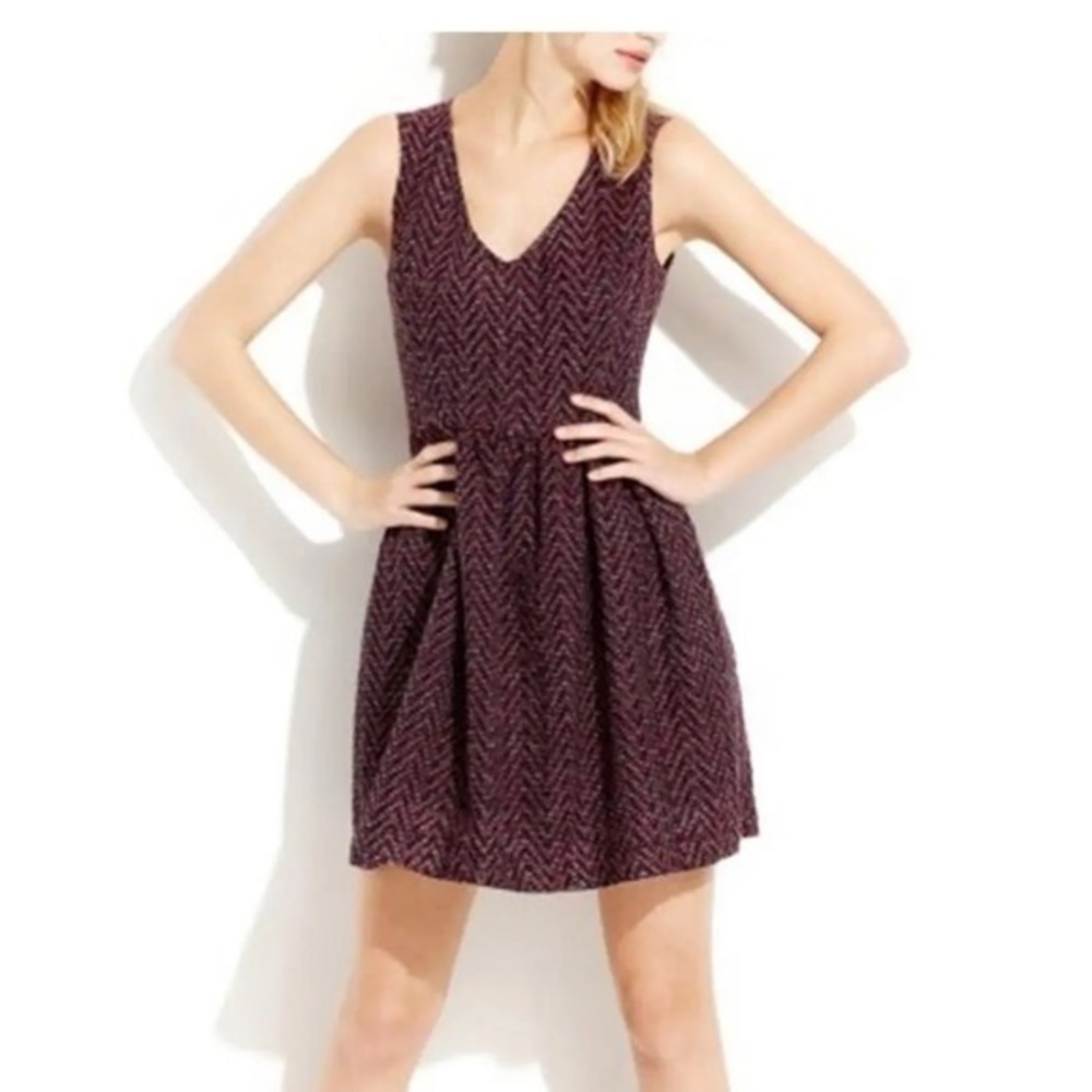 NWT Qmack red chevron pocket sleeveless dress
